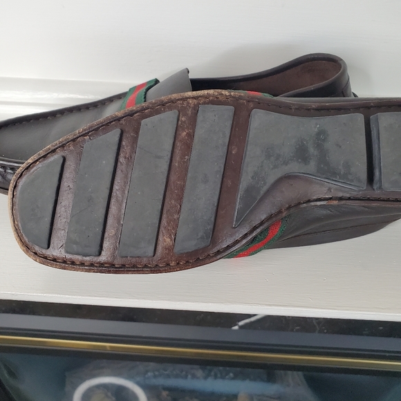AUTHENTIC GUCCI LEATHER DRIVING LOAFERS - Picture 7 of 8